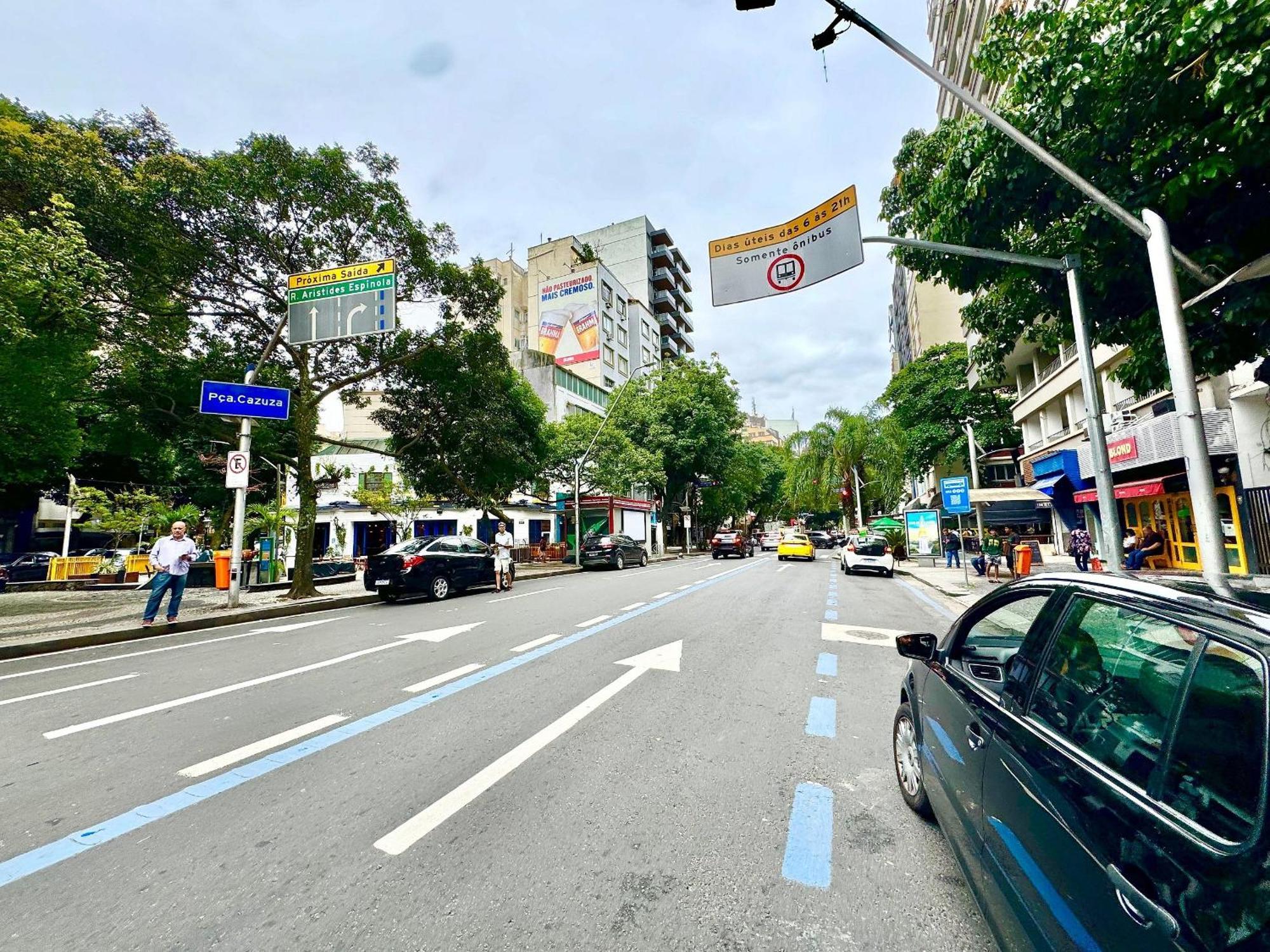 Apartamento Sofisticacao Na Praca Badalada Do Leblon